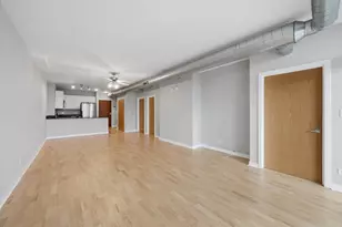 1610 W Fullerton Ave, Chicago, IL 60614 - Photo 12
