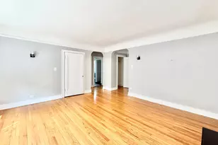 2801 W Lunt Ave, Chicago, IL 60645 - Photo 4
