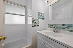 8234 S Kimbark Ave, Chicago, IL 60619 - Photo 12