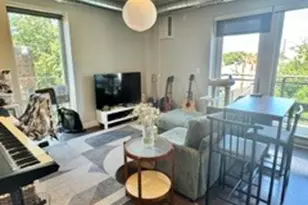 2407 W Eastwood Ave, Chicago, IL 60625 - Photo 2