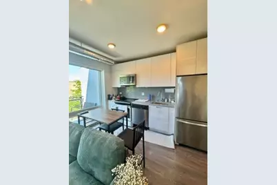 2407 W Eastwood Avenue #301, Chicago, IL 60625 - Photo 8