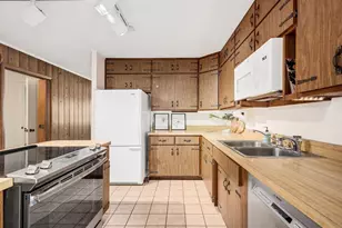 5428 Laurel Ave, La Grange Highlands, IL 60525 - Photo 10
