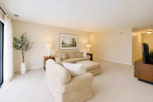 121 S Vail Ave, Arlington Heights, IL 60005 - Photo 4