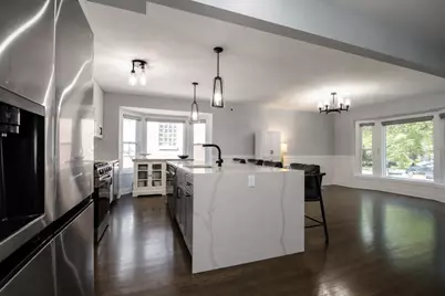 6630 N Trumbull Avenue, Lincolnwood, IL 60712 - Photo 4