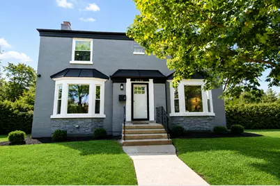 6630 N Trumbull Avenue, Lincolnwood, IL 60712 - Photo 1