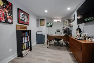 6630 N Trumbull Ave, Lincolnwood, IL 60712 - Photo 26