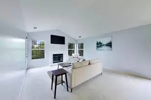2802 Gilcrest Ct, Schaumburg, IL 60193 - Photo 8