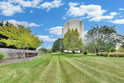 2802 Gilcrest Court, Schaumburg, IL 60193 - Photo 4