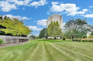 2802 Gilcrest Ct, Schaumburg, IL 60193 - Photo 4