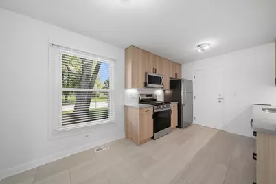 1046 Hampton Harbor #1046, Schaumburg, IL 60193 - Photo 6