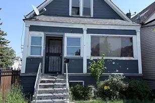 10453 S Ewing Ave, Chicago, IL 60617 - Photo 1