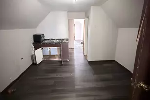 10453 S Ewing Ave, Chicago, IL 60617 - Photo 14