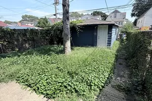 10453 S Ewing Ave, Chicago, IL 60617 - Photo 18