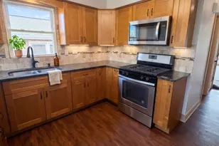6048 W 79th St, Burbank, IL 60459 - Photo 2