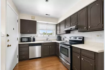 10101 Cherry Parkway #M8, Skokie, IL 60076 - Photo 10