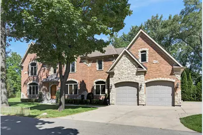 524 E Washington Avenue, Lake Bluff, IL 60044 - Photo 1