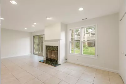 1255 Regency Court #1255, Vernon Hills, IL 60061 - Photo 12
