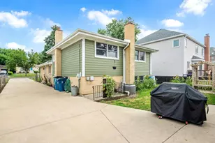 570 W Crockett Ave, Elmhurst, IL 60126 - Photo 20