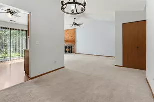 430 Elizabeth Dr, Wood Dale, IL 60191 - Photo 6