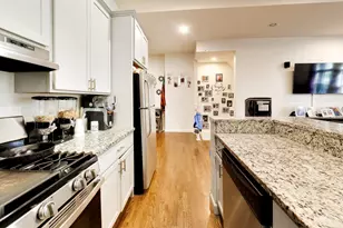 3014 W Walnut St, Chicago, IL 60612 - Photo 6