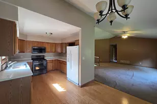 803 Main St, Maple Park, IL 60151 - Photo 6