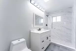 2234 Gunderson Ave, Berwyn, IL 60402 - Photo 10