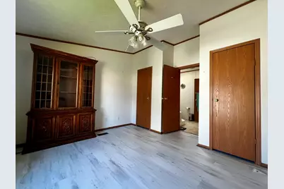 1074 Lakeview Road, Elgin, IL 60123 - Photo 14