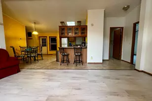 1074 Lakeview Rd, Elgin, IL 60123 - Photo 10