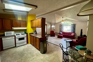 1074 Lakeview Rd, Elgin, IL 60123 - Photo 8