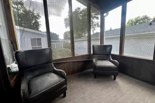 1074 Lakeview Rd, Elgin, IL 60123 - Photo 16