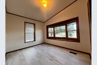 1074 Lakeview Road, Elgin, IL 60123 - Photo 22