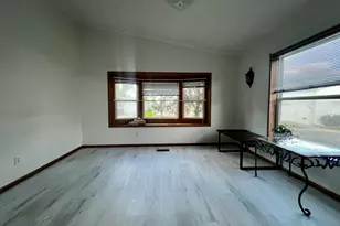 1074 Lakeview Rd, Elgin, IL 60123 - Photo 18
