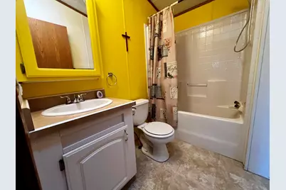 1074 Lakeview Road, Elgin, IL 60123 - Photo 20