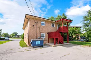 11015 S Lloyd Dr, Worth, IL 60482 - Photo 20