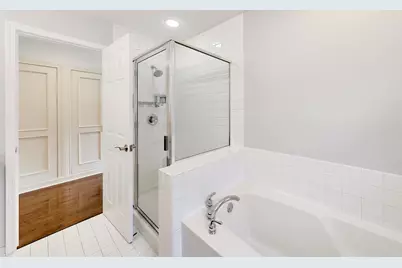 329 W Goethe Street, Chicago, IL 60610 - Photo 26