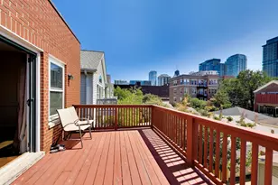329 W Goethe St, Chicago, IL 60610 - Photo 20