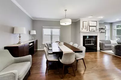329 W Goethe Street, Chicago, IL 60610 - Photo 8