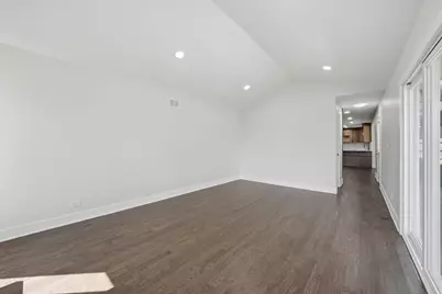 8700 W 103rd Street, Palos Hills, IL 60465 - Photo 14