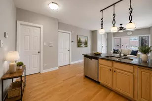 2455 W Arthington St, Chicago, IL 60612 - Photo 6
