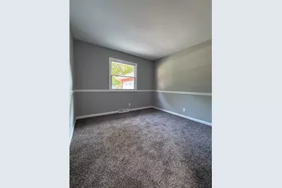 2059 Robert Street, Aurora, IL 60506 - Photo 8