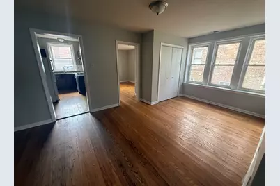 4811 W Warwick Avenue #1W, Chicago, IL 60641 - Photo 2
