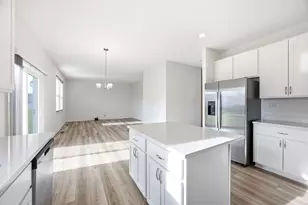 32021 Savannah Dr, Lakemoor, IL 60051 - Photo 10