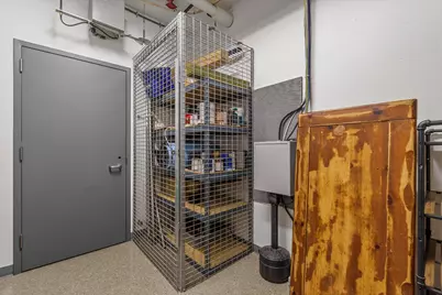 545 E Wells Street #802, Milwaukee, WI 53203 - Photo 44