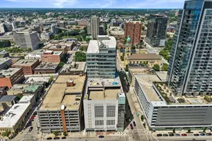 545 E Wells St, Milwaukee, WI 53203 - Photo 66