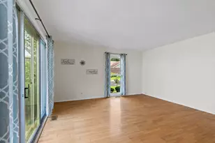 954 Dartmouth Dr, Wheaton, IL 60189 - Photo 8
