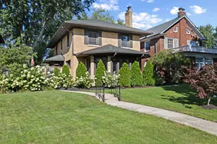 843 N Oak Park Ave, Oak Park, IL 60302 - Photo 1