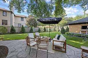 843 N Oak Park Ave, Oak Park, IL 60302 - Photo 36