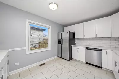 8218 N Carrolton Court, Hanover Park, IL 60133 - Photo 8