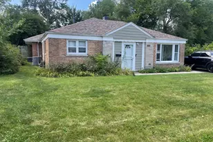 321 Minocqua St, Park Forest, IL 60466 - Photo 1