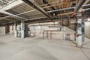 824 W Superior St, Chicago, IL 60642 - Photo 22